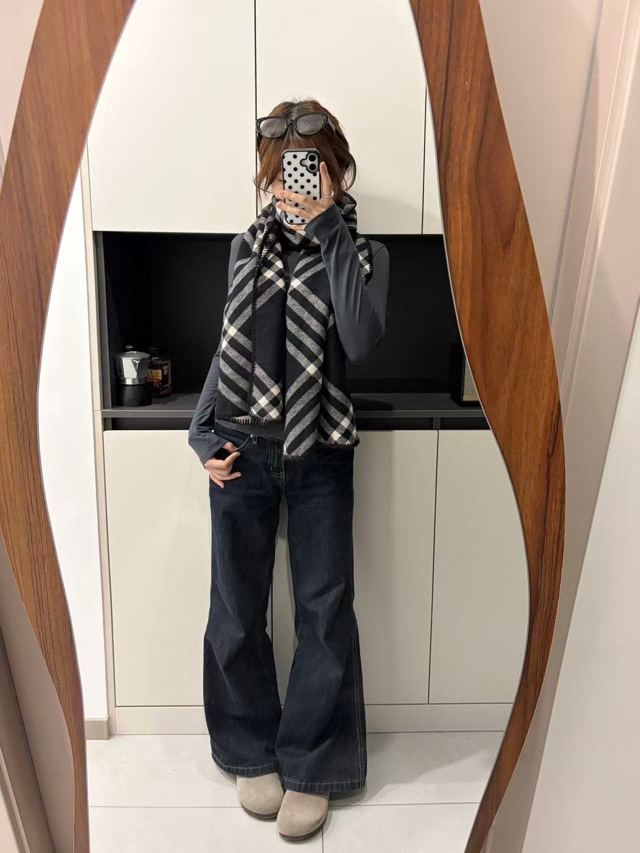 友友们！再来做个选择！我感觉很难不考虑穿搭和模特