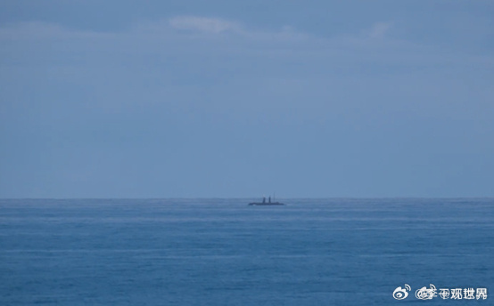 俄核潜艇训练时发射巡航导弹【俄军：俄“阿尔汉格尔斯克”号核潜艇训练时发射一枚“缟