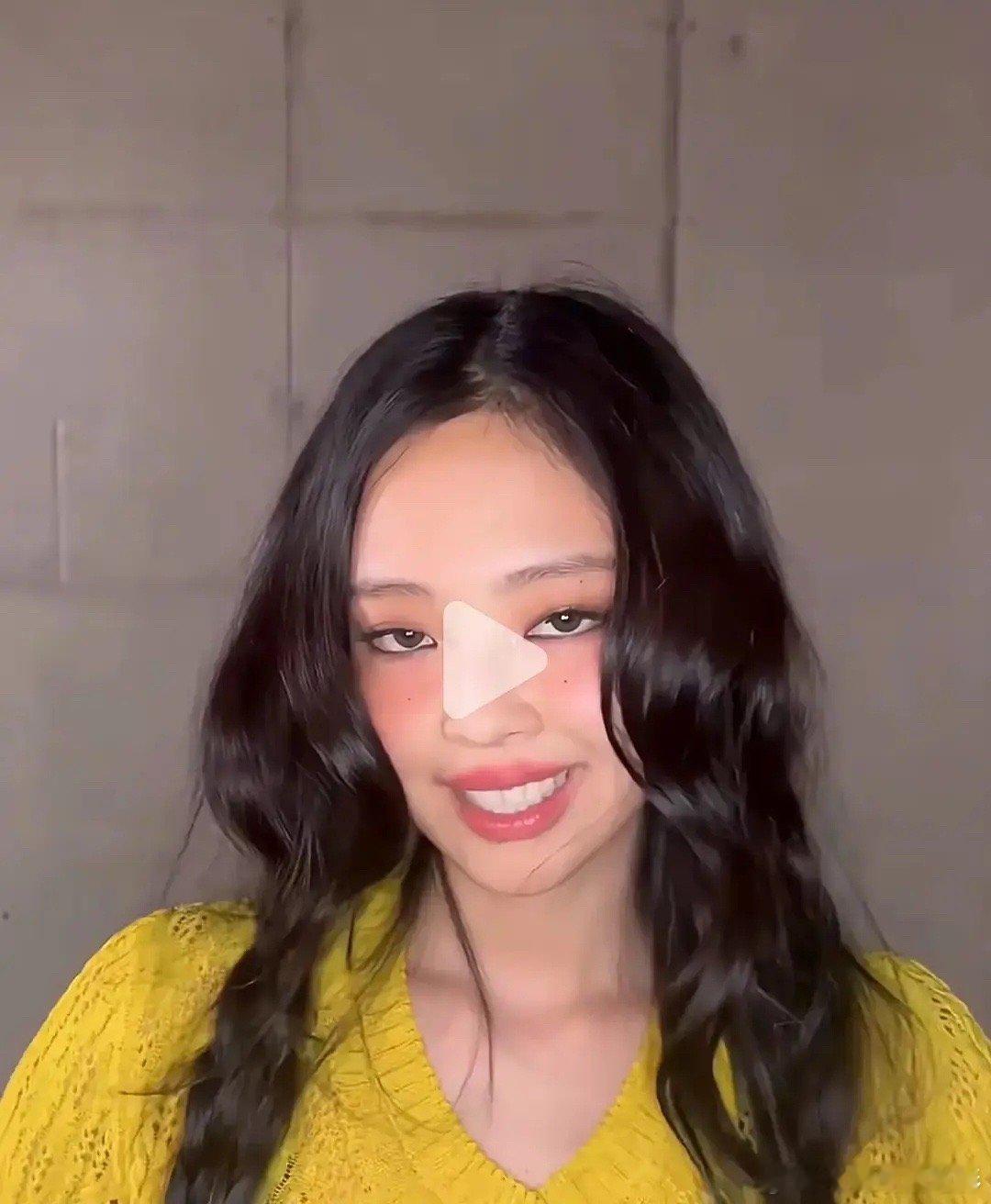 Jennie 走欧美风真的丑了好多，不适合[允悲] ​​​