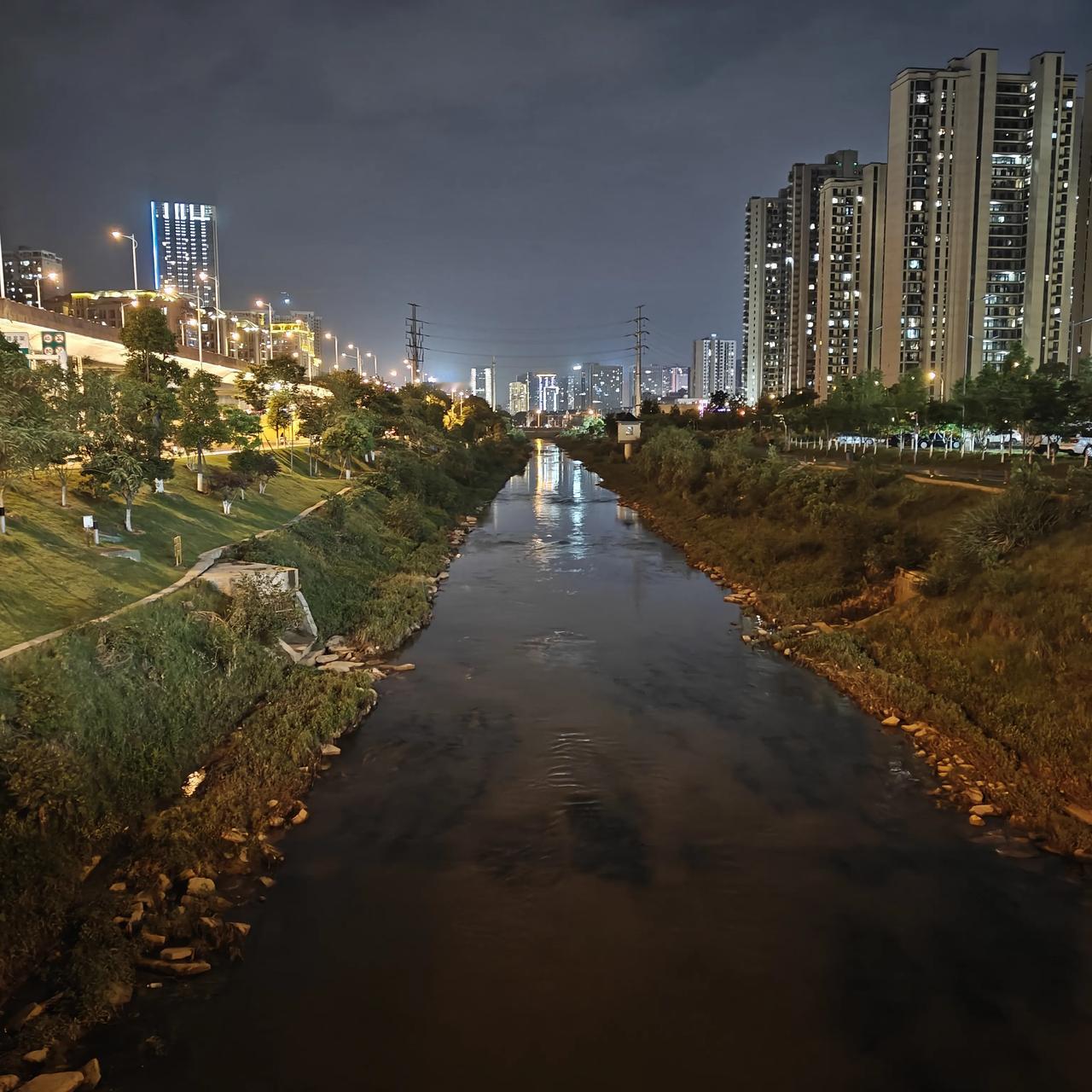 提了多年的建设奎塘河，终于有了一首长沙 奎河美景 ：长沙的灵动诗篇
在长沙的版图