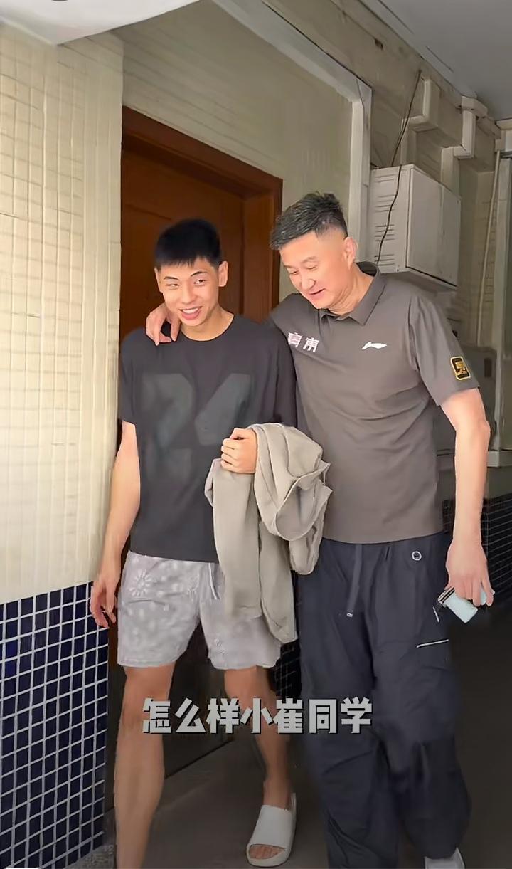 主播是看着明白装糊涂！故意忽略崔永熙康复之后所需要的时间概念！
杜锋爱护崔永熙，