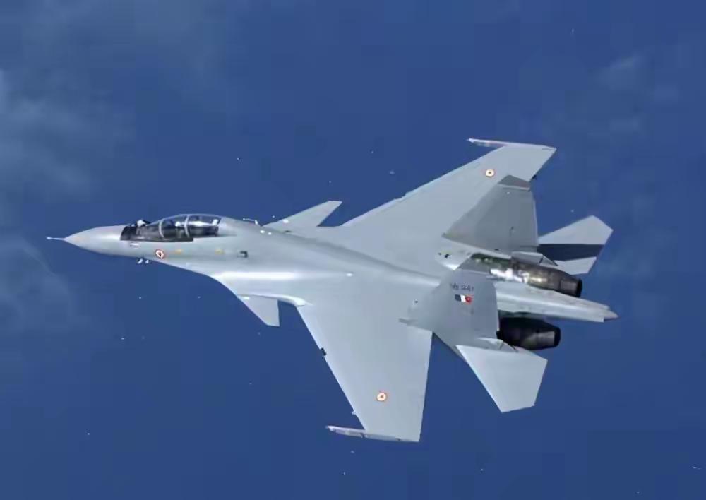 歼-35AE一号机登场传递什么信号 歼 - 35AE一号机登场可传递了不少信号。