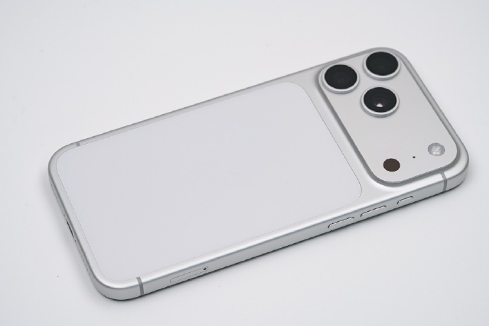iPhone18系列预计将大幅涨价 面对苹果大幅度涨价 想问各位还打算入手新机吗