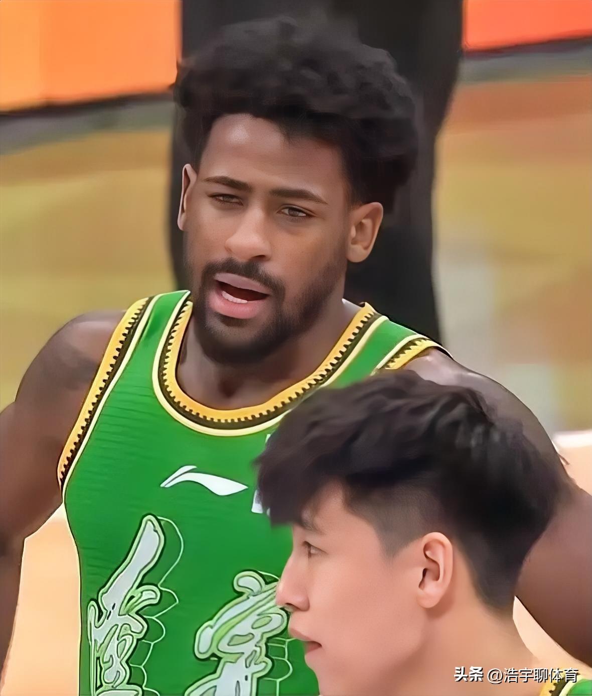 辽篮大逆转险胜南京，布罗金顿完成自我救赎，虎子立功，乌戈无奈暴露最后一张底牌。