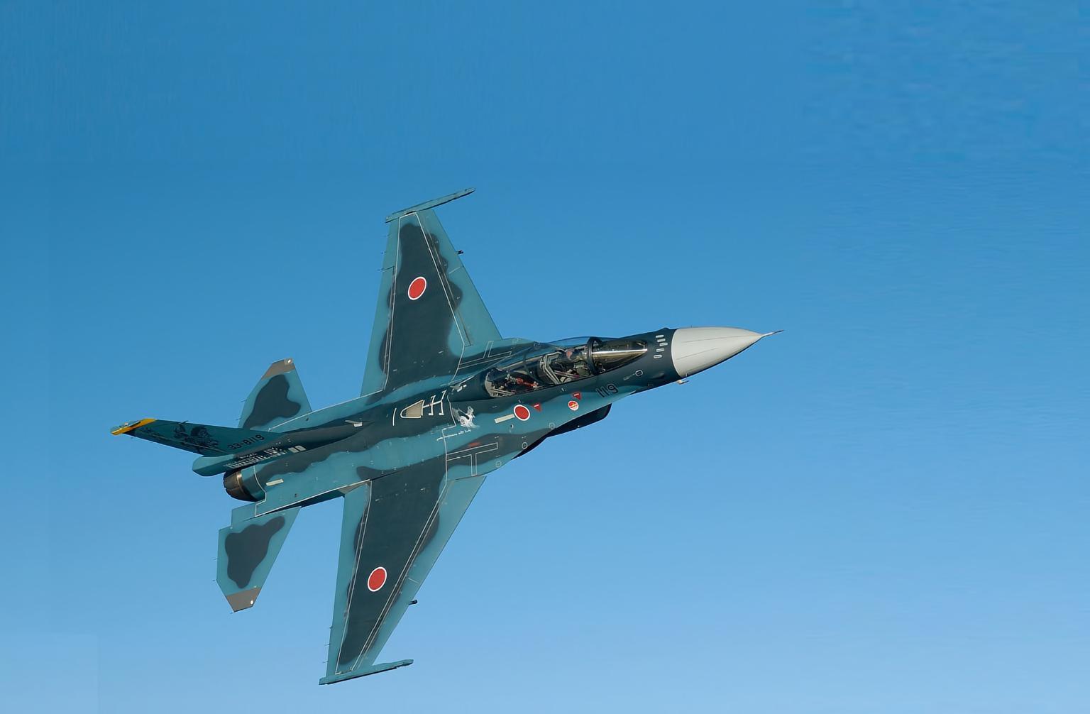 日本F-2战斗机F-2战斗机是日本航空自卫队现役的主要战斗机种之一，有“平成零战