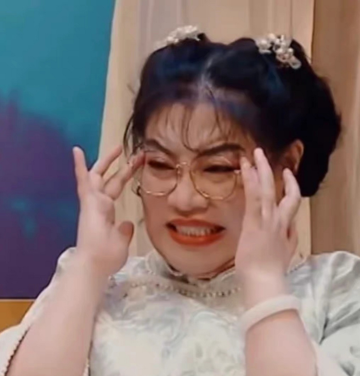 这周太忙了，都没空吃瓜刚才统一补了一下内娱动态(⊙o⊙)哇，就是有一种『正事干不