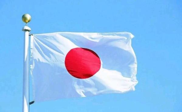 日本惊出一身冷汗！日本军舰刚挑衅性的经过台湾海峡，朝鲜直接朝着日本经济海域方向发