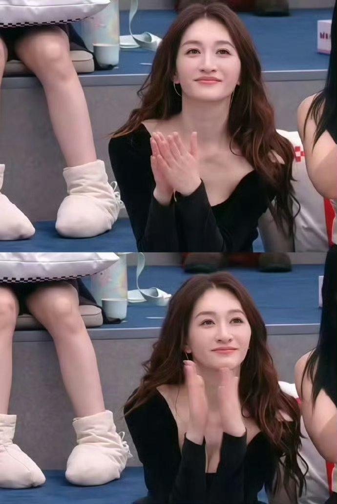 50岁的李小冉 ，真的给内娱好大震撼，太美了！