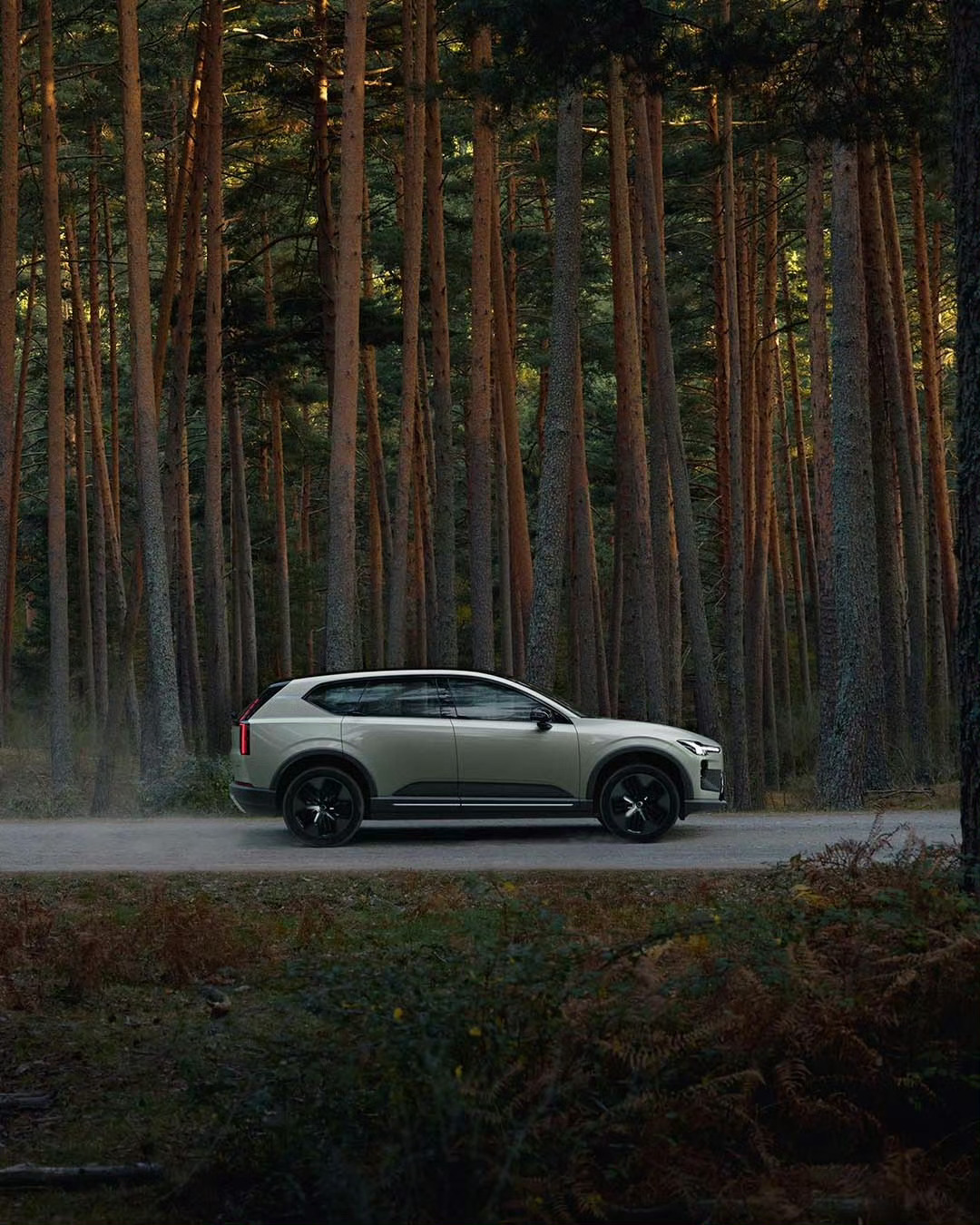 沃尔沃的设计依然在线呀EX60，还有Cross Country版底盘升高40毫米