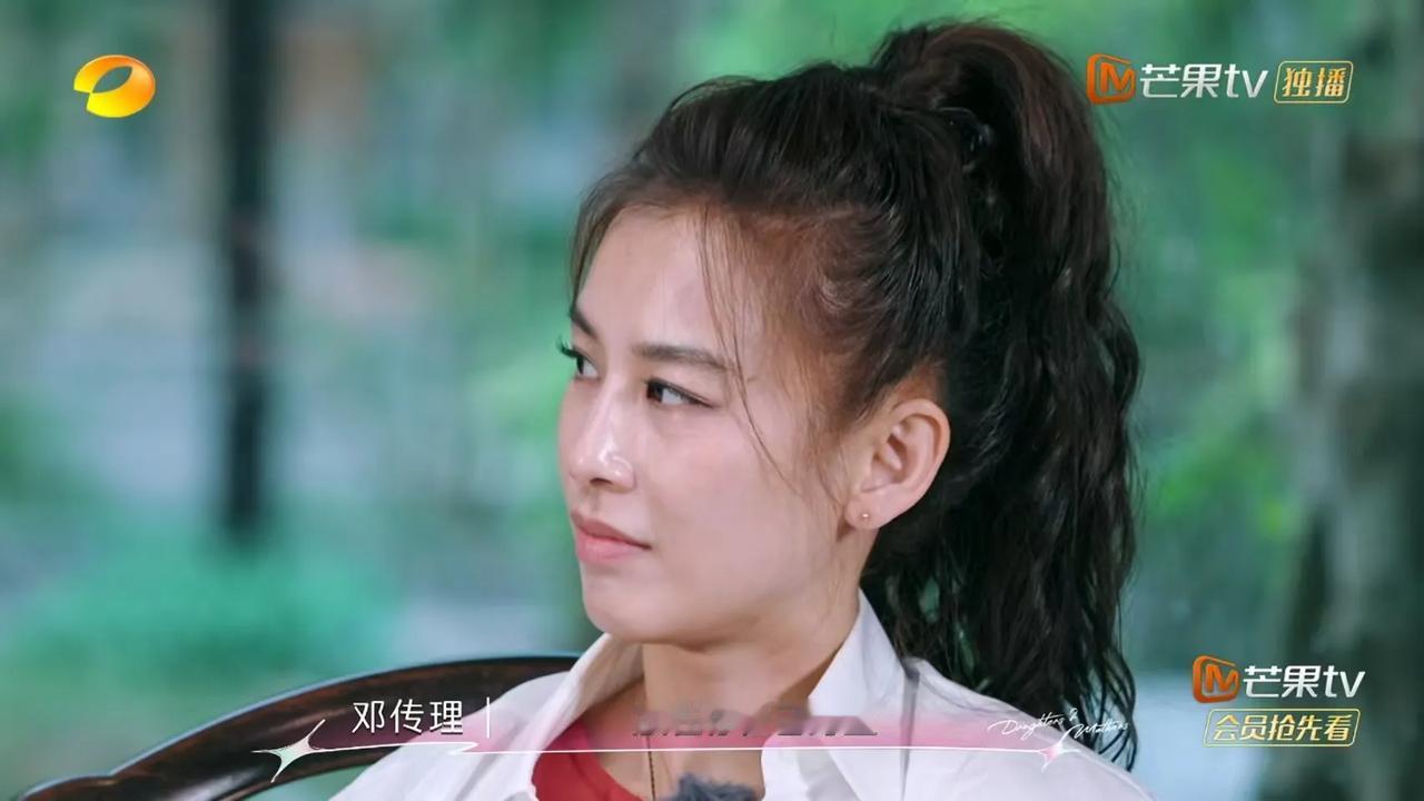 这个“固执”的老太太真好
妈妈对黄圣依说:“你照顾我，我觉得你还是去照顾自己的孩