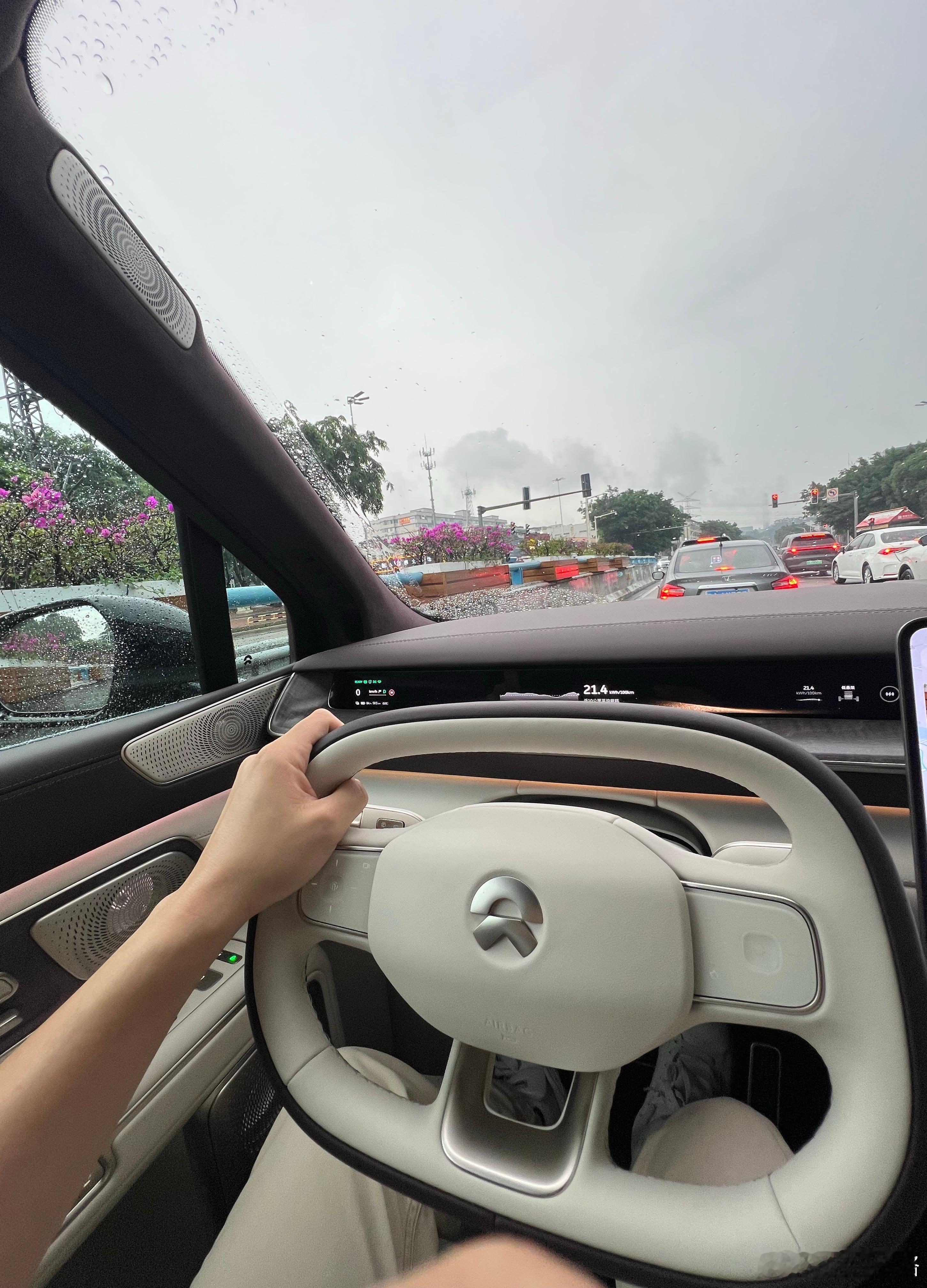 第一次开蔚来ES9，由内而外的敬畏感。大V聊车