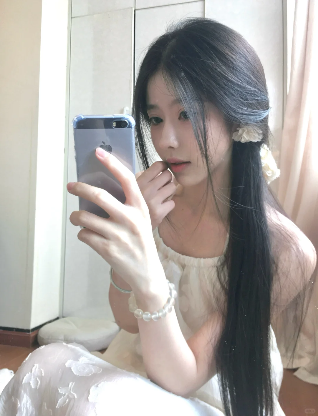 这个夏天只想呆在家里 哪儿也不想去
