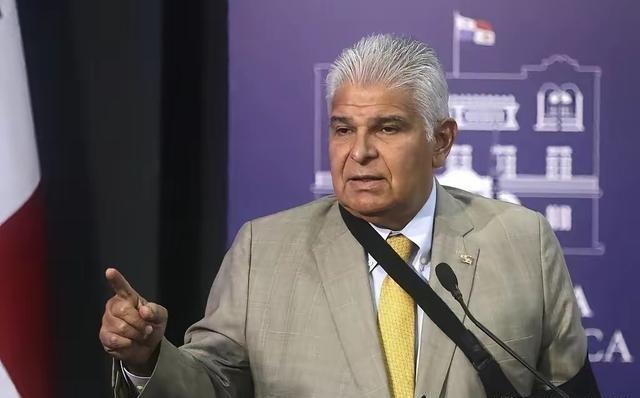 有人问中国敢不敢把 巴拿马 港口拆个精光？ 中国哪是不敢拆巴拿马港口，对基建狂魔