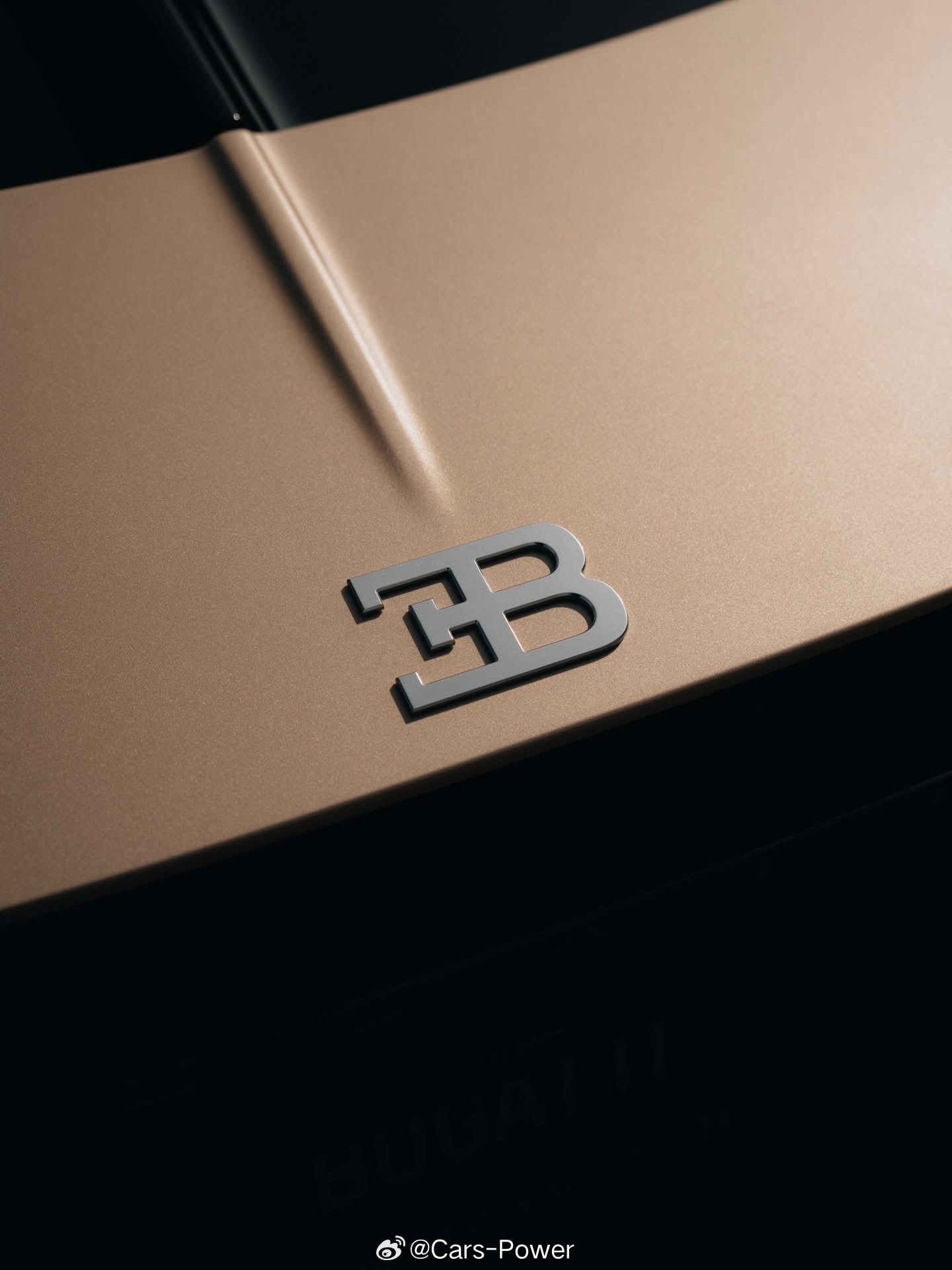 🦂🦂🦂敞篷黄金战车布加迪Mistral🦂🦂🦂 