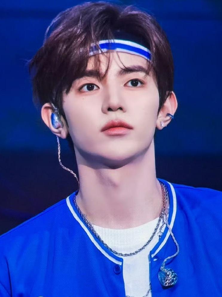 和fans互相赞美中 