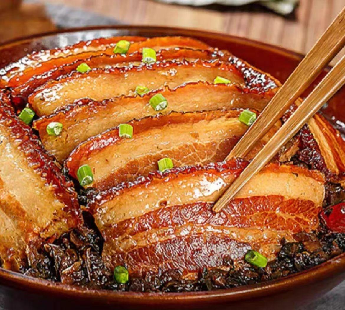 今年冬天的不同四川的梅菜扣肉味道不摆了！