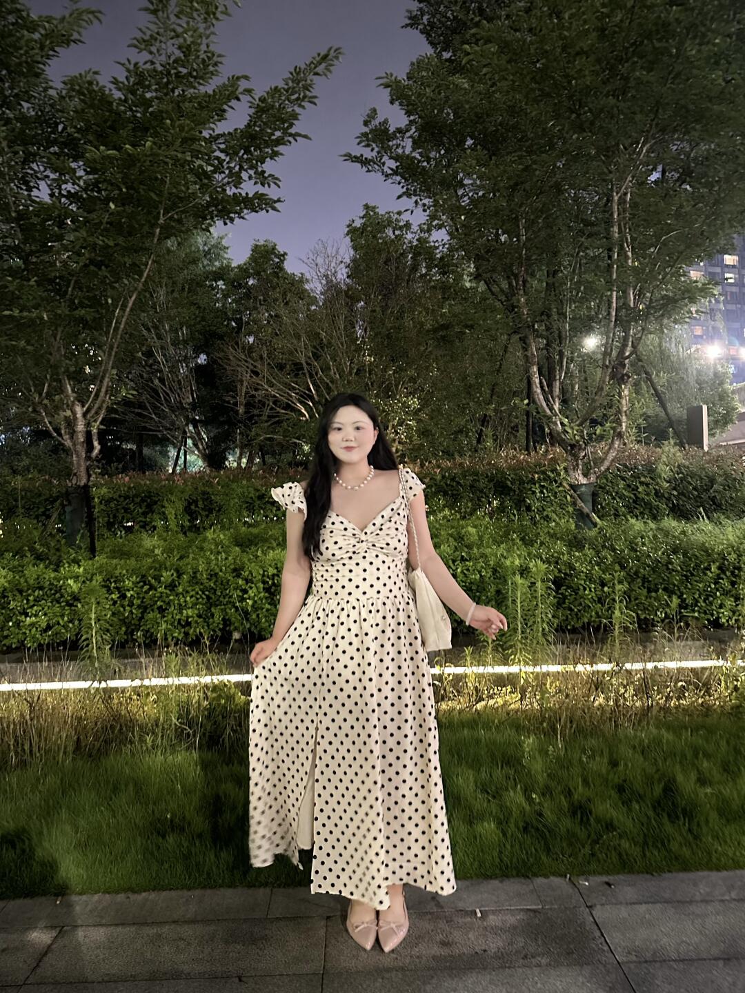 175斤｜大码女生穿波点裙真的好温柔好显瘦