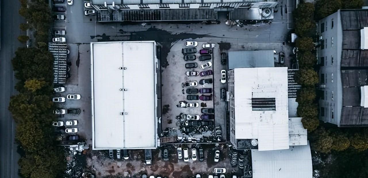 你敢信吗？就一个比指甲盖大不了多少的钢圈，卡了中国医疗设备整整三十年。

我有个