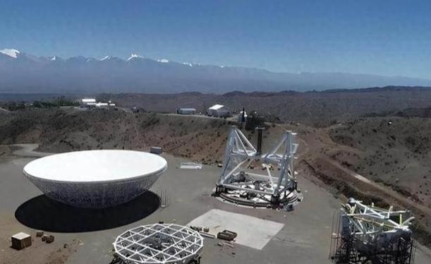 阿根廷总统米莱胆大包天！叫停中国90%完工射电望远镜，拿中国当投名状讨好美国？