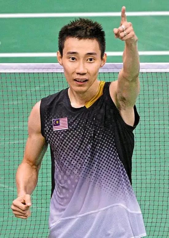 世界高手对阵李宗伟战绩一览；

林丹vs，打了41次，赢了29次；

谌龙vs，