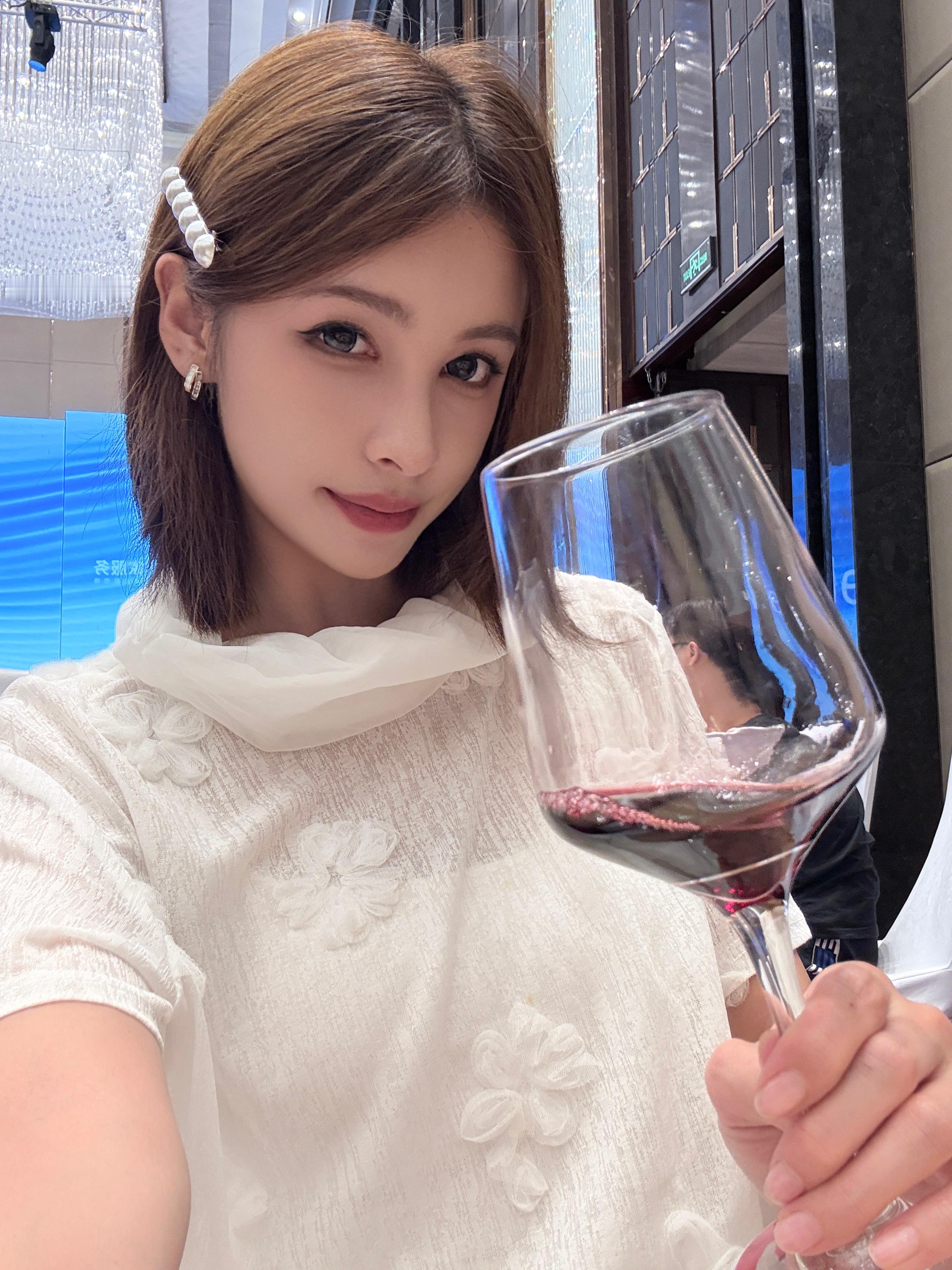 晚上好呀🍷 宁家服务