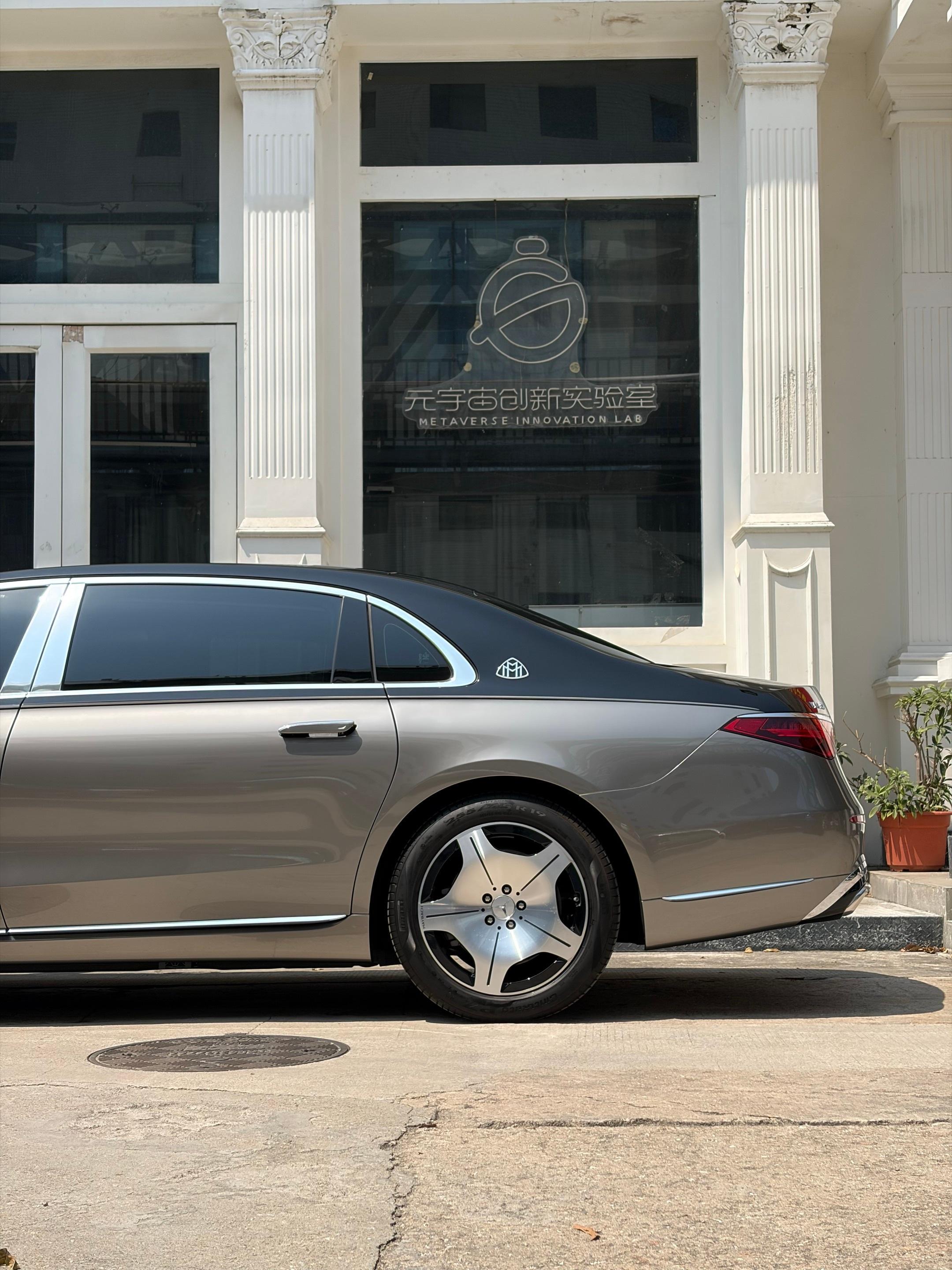 S480的双拼腰线贴好了～老板们的ES8、ET9 想安排地平线方案的，可以点开大