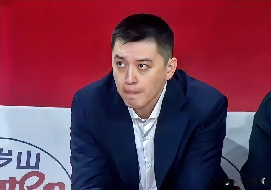 杨鸣会不会下课？
继上轮辽粤大战30分惨败后，辽篮本轮在主场再次以大比分输给青岛