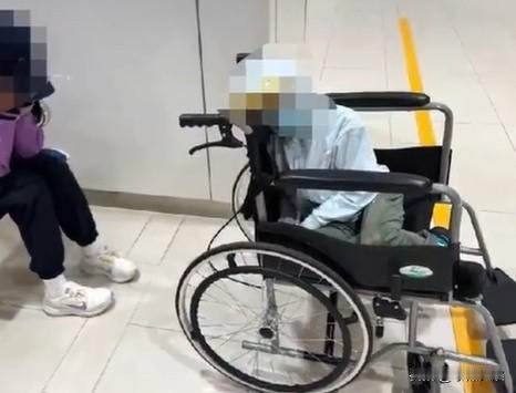 澳门旅行一家四口，感染病毒不听当地劝阻硬要回上海这事，其实让人生气的不是他们弄脏