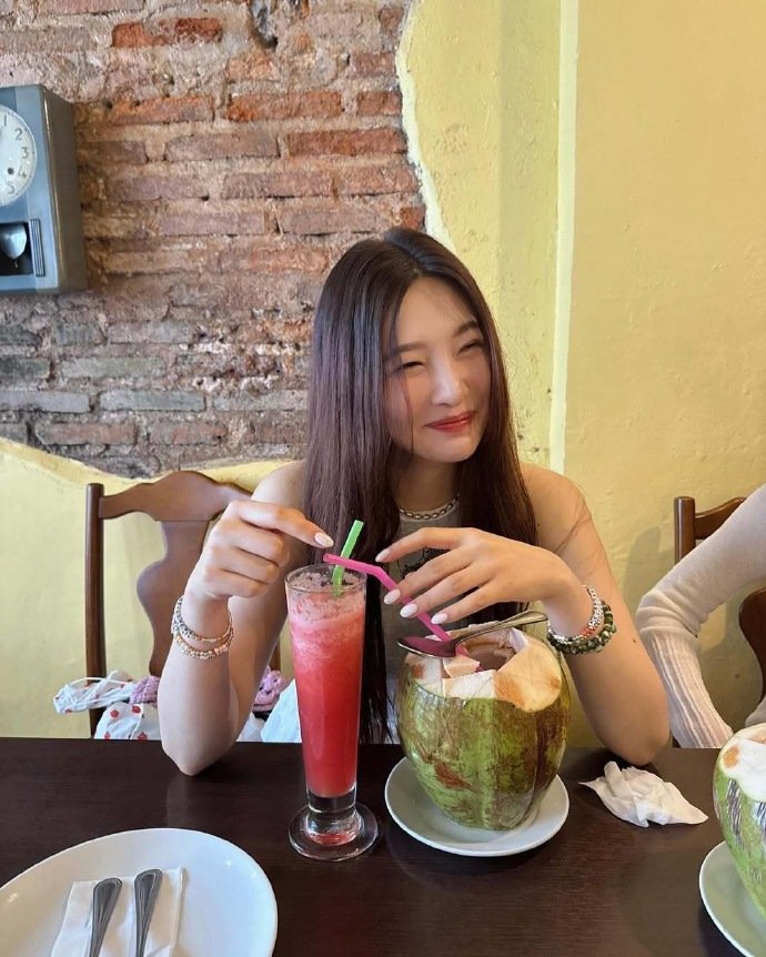 朴秀荣Joy💕 