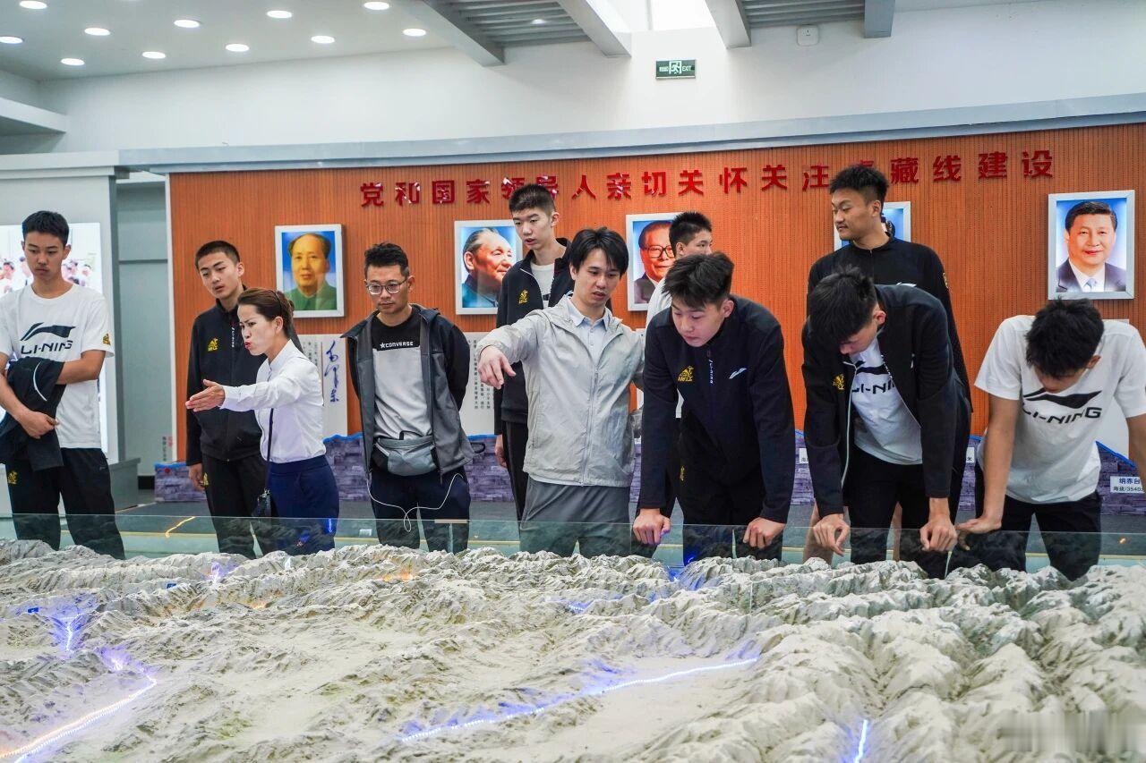 七月的柴达木盆地天高云淡，正值第十九届青海省运动会暨第七届残疾人运动会即将开幕之