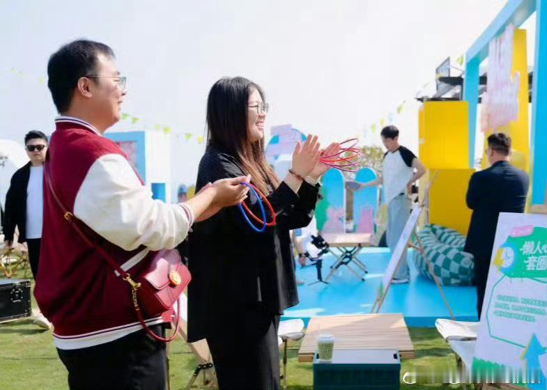 没想到连洗衣机都有生日宴了以前觉得给洗衣机过生日是行为艺术，现在懂了：这届年轻人