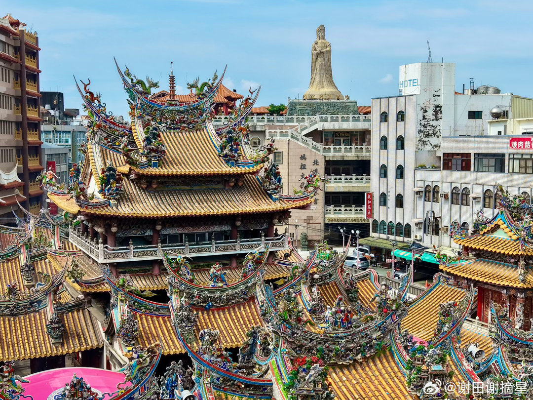 北港朝天宫，台湾云林县，G定古迹。台湾妈祖信仰最具代表性的庙宇。相传清康熙三十三