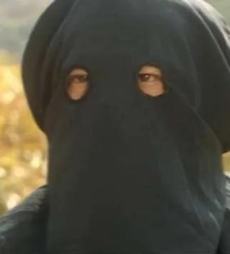 萧远山进寡妇康敏家，锁喉逼杀丐帮长老白世镜，竟然源自一句唐诗

乔峰潜入马大年家