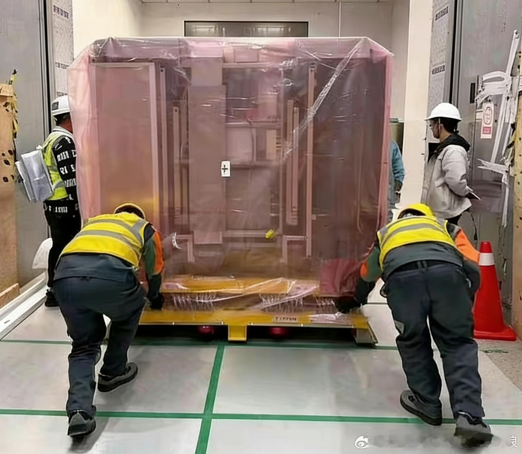 比亚迪将再出王炸！刀片电池后剑指算力主权，自研车规芯片打造全栈制造型算力闭环，车