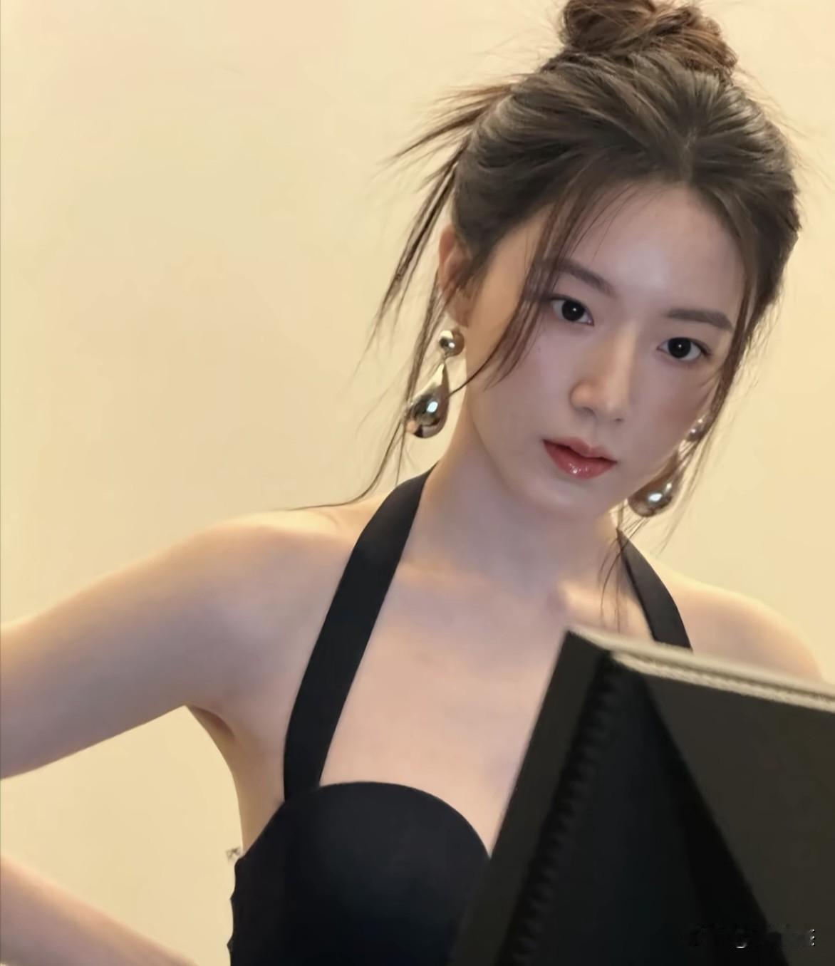 哪个发型适合她？