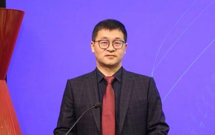 浙大教授郁发新翻车了！


郁发新这事不简单。
一个大学教授，
名下公司年薪近百