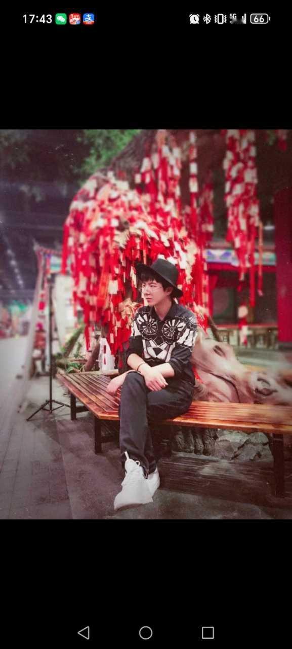 感觉离老大又近一点，太谢谢啦！帮我打了好多卡，在老大的家乡，去老大去过的地方，在