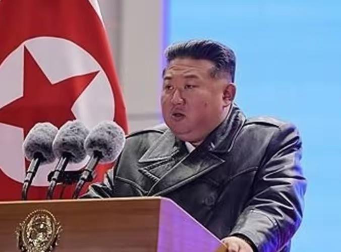 朝中社消息，28日朝鲜举行人民军空军成立80周年系列活动，金正恩出席并宣布重大决