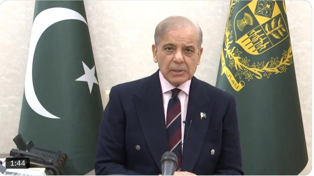 巴基斯坦总理穆罕默德·谢赫巴兹·谢里夫对发表全国的电视讲话：
今天，我与大家谈论
