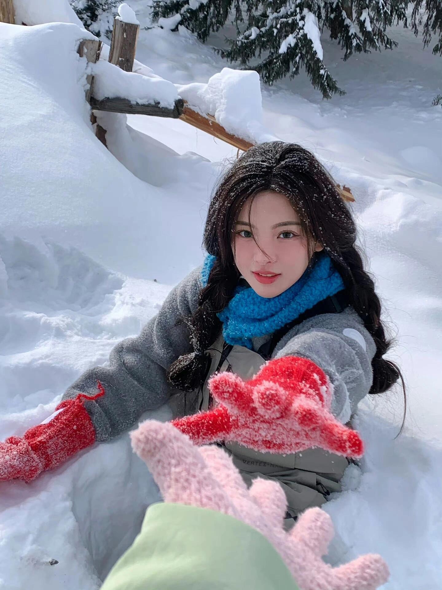 下雪啦！分享一波冬日雪地拍照出片姿势📸 初雪美图