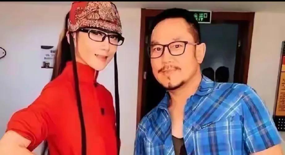 75岁百亿富豪刘淳晴，曾因杨丽萍不愿生子而无奈离婚，如今却“回心转意”，甘愿无名