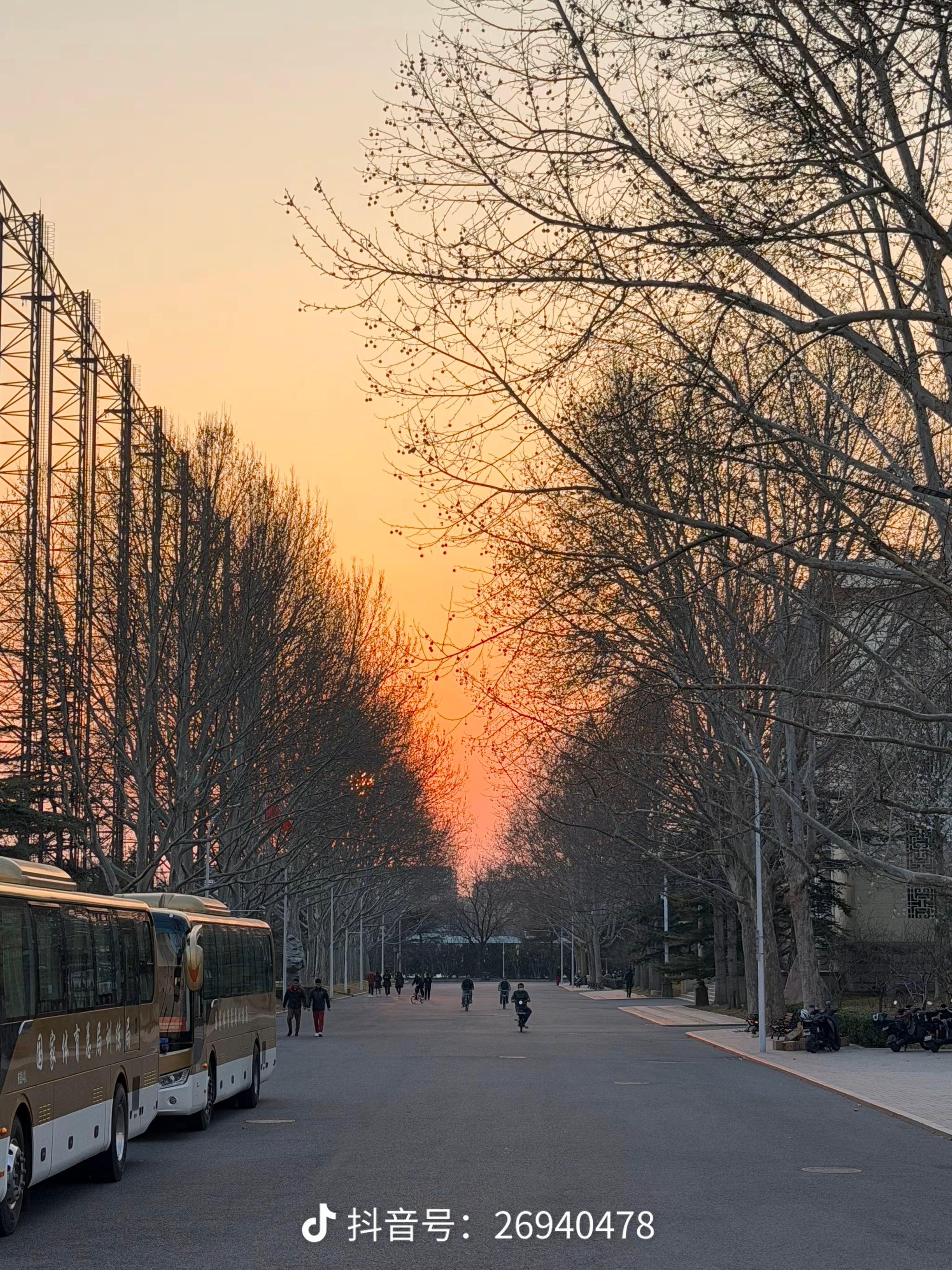 李雯雯和黄东萍浪漫疯子 