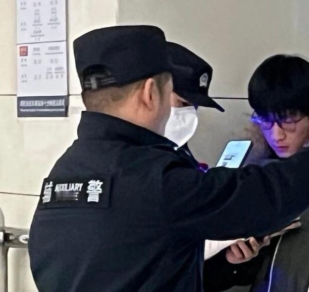 据公开资料，辅警转行时，过往工作培养的核心能力迁移价值高。

辅警在案件调查、电