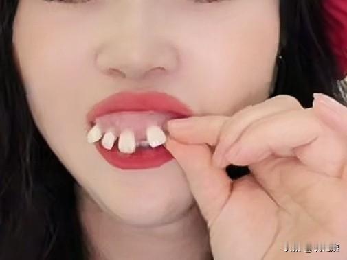 现在的人，特别是年轻人，美丑不分！常常把奇丑无比的，夸张的怪异的当做美来炫耀！