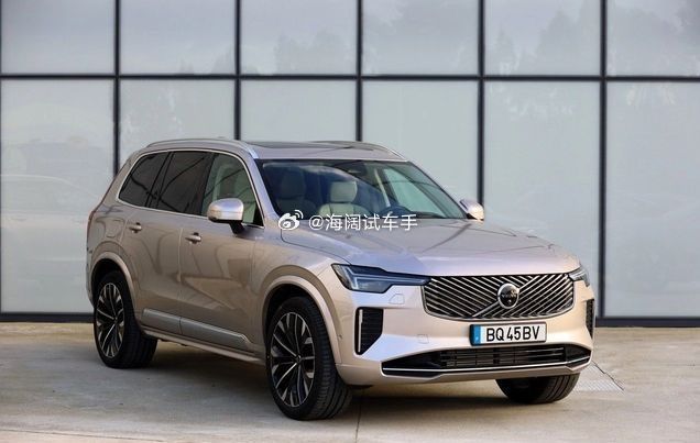 西班牙版沃尔沃XC90，这车是2024年上的牌，跑了1000公里，说是混合型动力