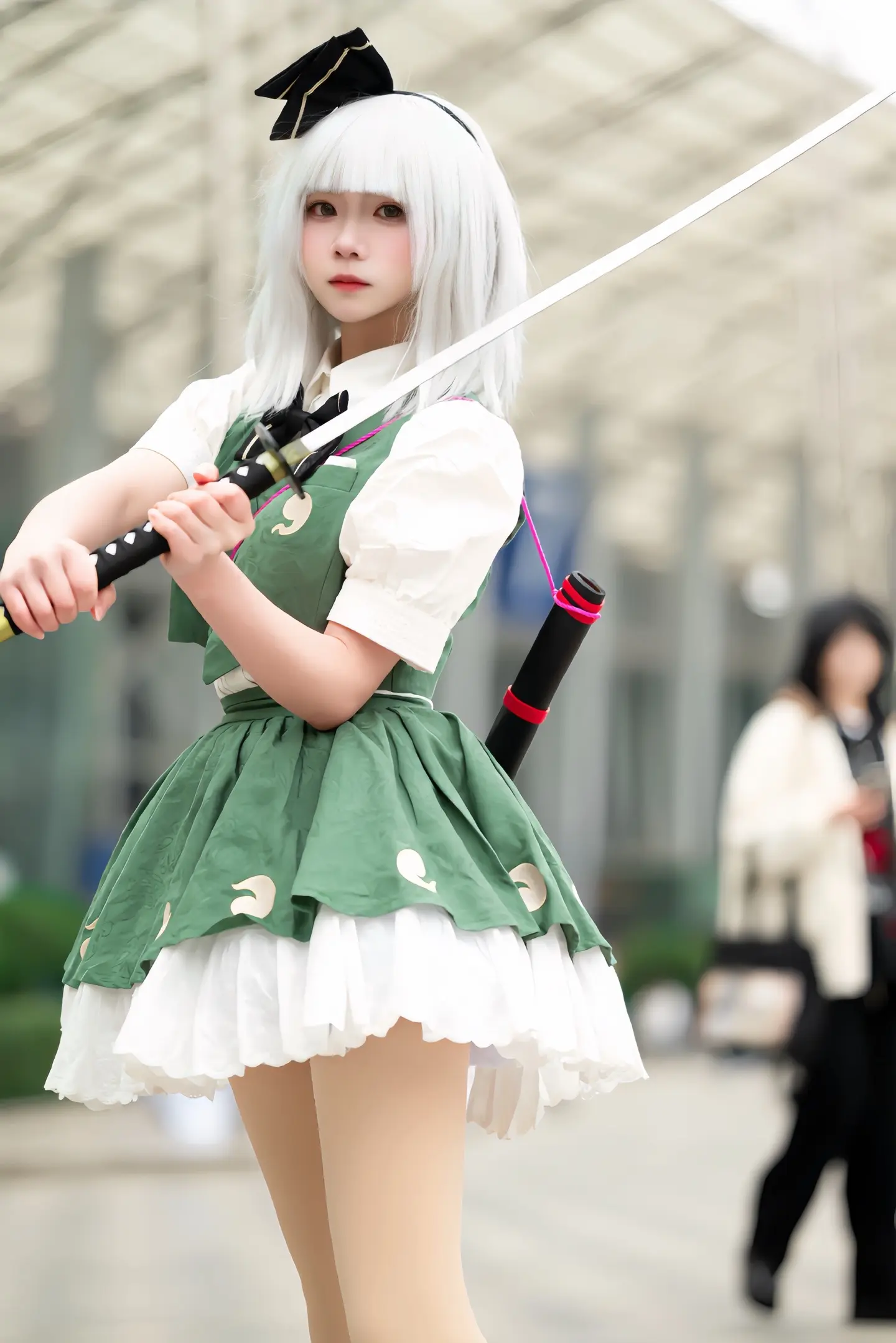 漫展的妖梦场照，感谢摄影返图。