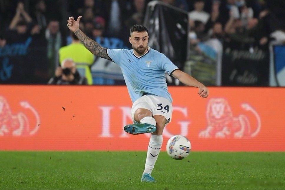 信使报：对于国际米兰来说 吉拉被视为阿切尔比的潜在替代者 阿切尔比很可能在明年夏