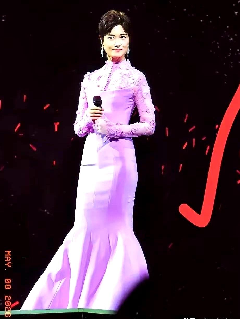 李宇春不结婚，真不是因为没人追，别自欺欺人了，人家压根就没把婚姻当成必须完成的任