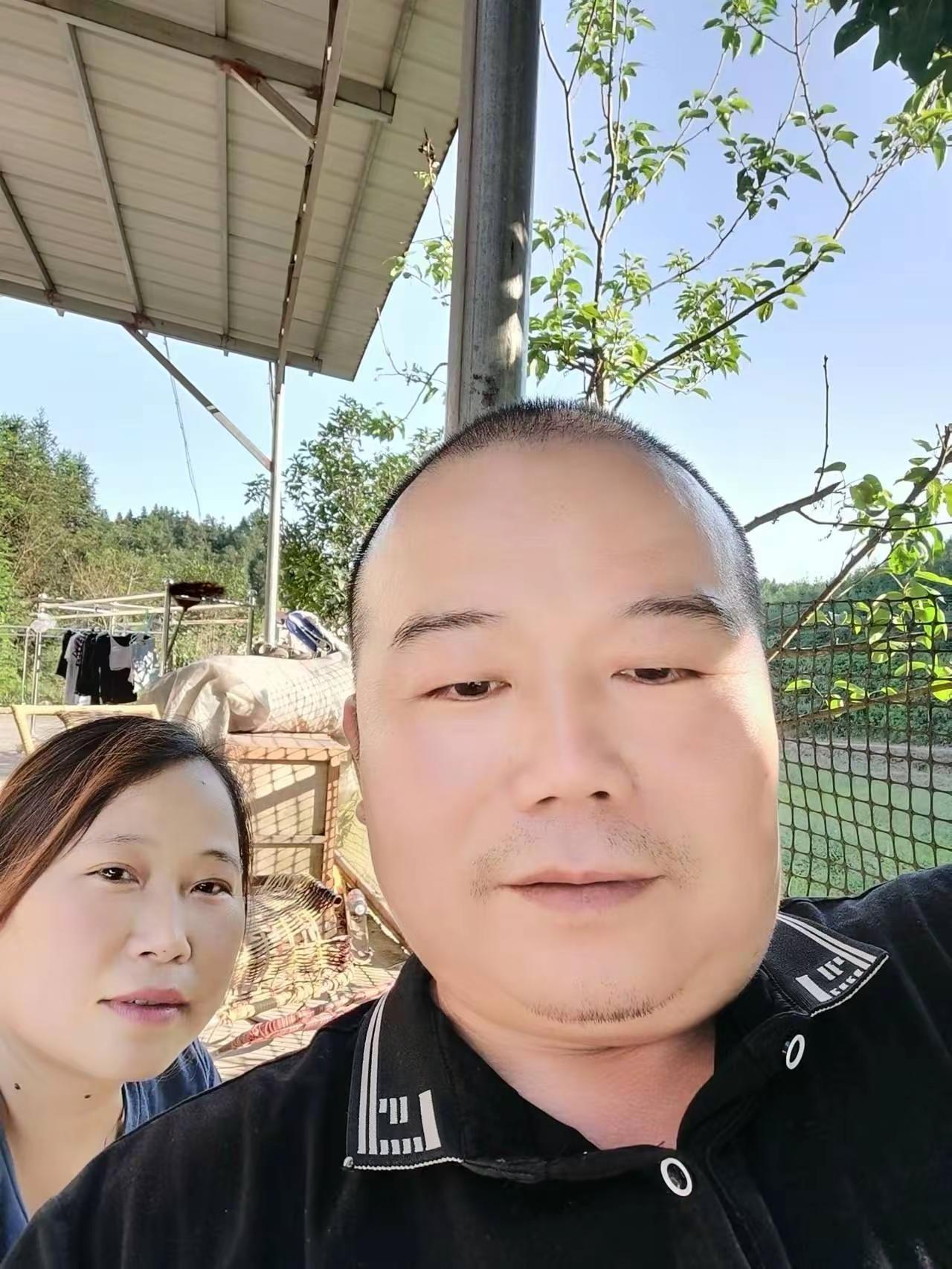 今天情人节！那就祝：走散的人永远不相逢！相逢的人永远不走散吧！