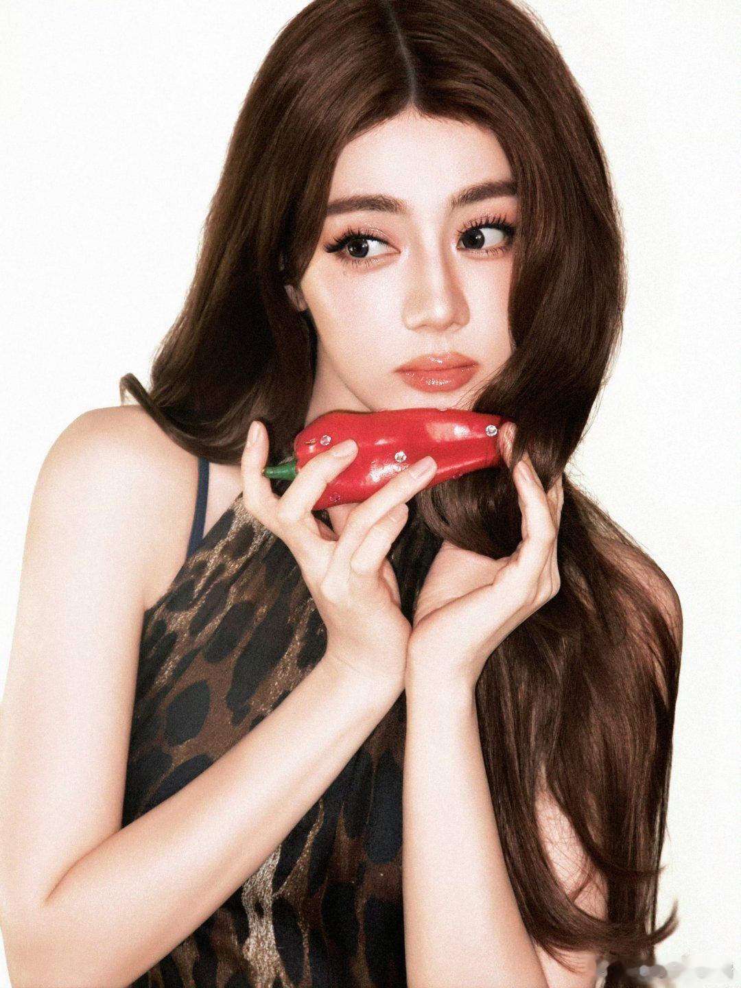 迪丽热巴你好辣大美女又美出新高度了[老师爱你] ​​​